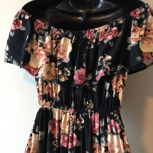 Large Floral Off The Shoulder Dress - Picture 11 of 15
